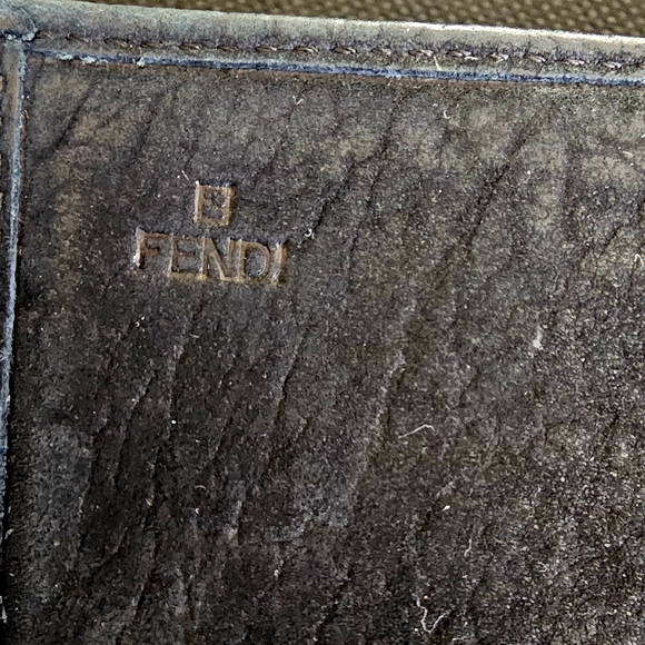 Fendi Black Leather Wallet with Gold Studs - Picture 5 of 11